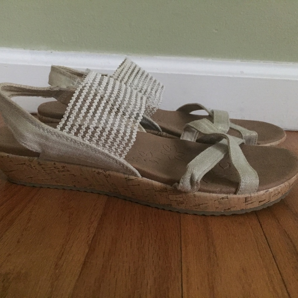 Sketchers Women's Hands-Free Slip-ins Cali: Beverlee Lux Wedge Sandals - Picture 3 of 4